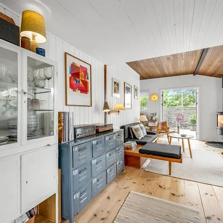 Swea - 275m From The Sea By Interhome *