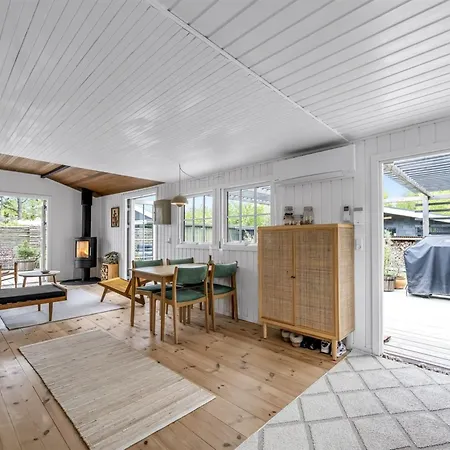 Swea - 275m From The Sea By Interhome